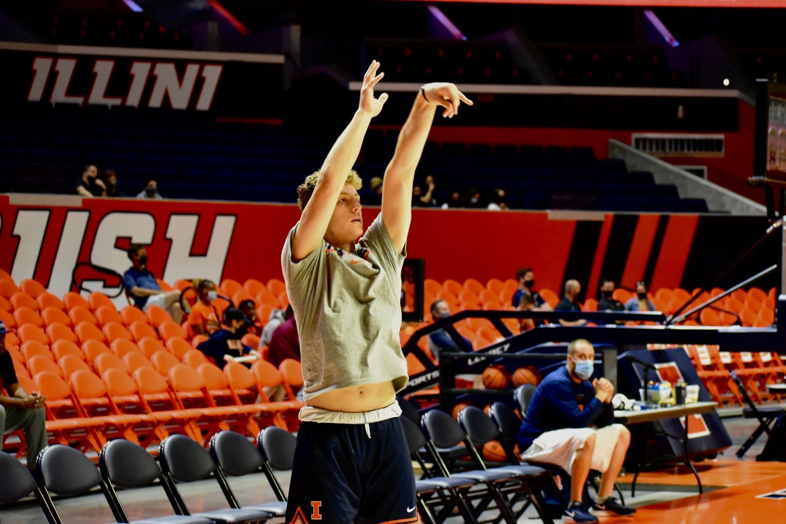 Photos: Illinois hosts open practice